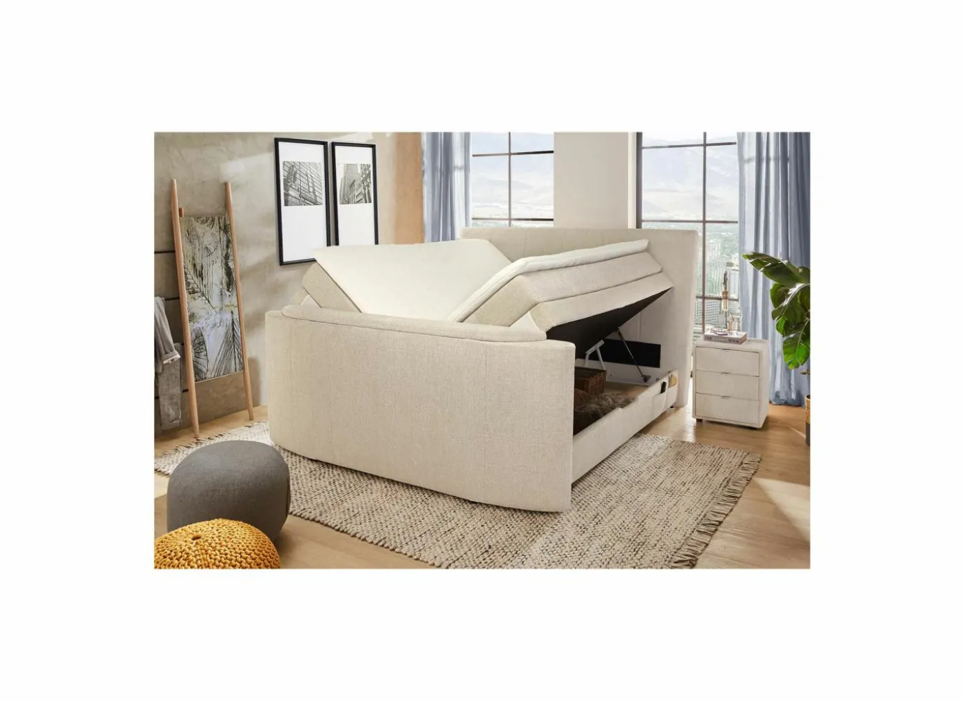 Boxspring Belair Max 180x200cm - stof - beige met tv-lift en opbergruimte