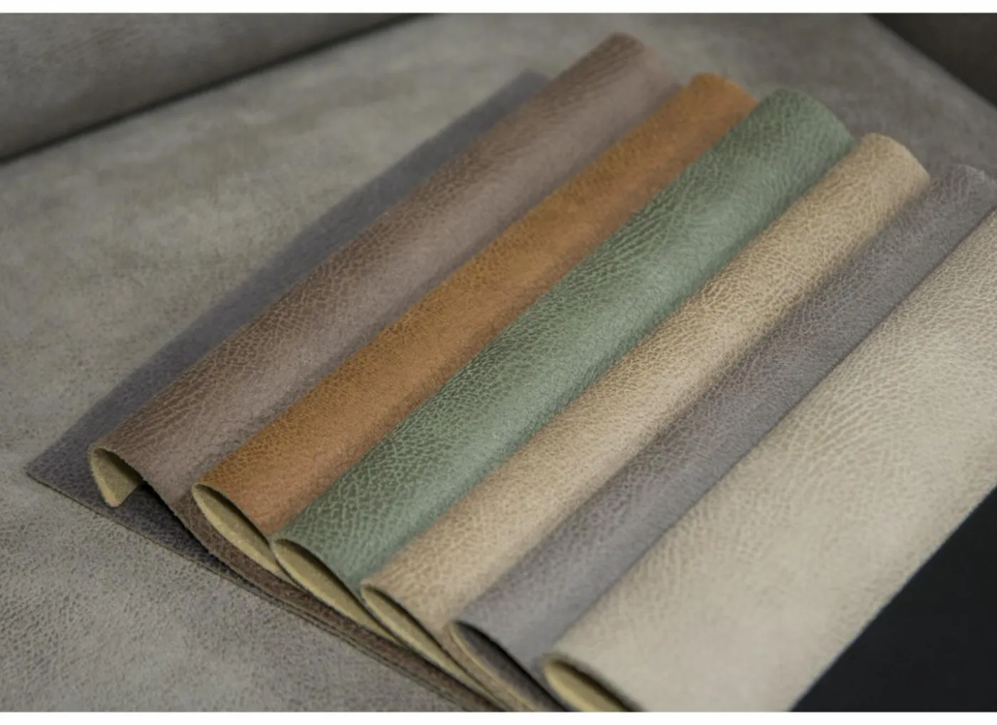 Hoeksalon Brenda 275x210cm - stof - cognac