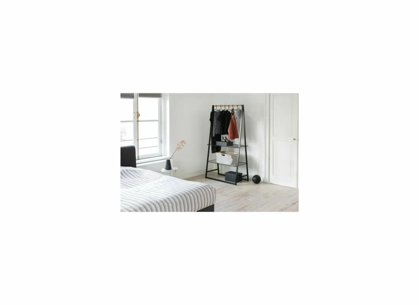 Kledingrek Linn 98,9x57x190cm - metaal - zwart