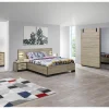 Slaapkamer met bed 140x200cm - kleerkast 245cm - commode 110cm en 2 nachtkastjes