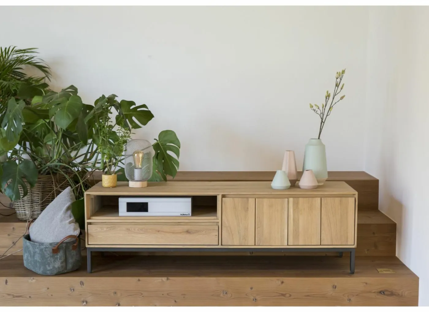 Tv-meubel Polar 145cm - eik massief & fineer & decor - naturel